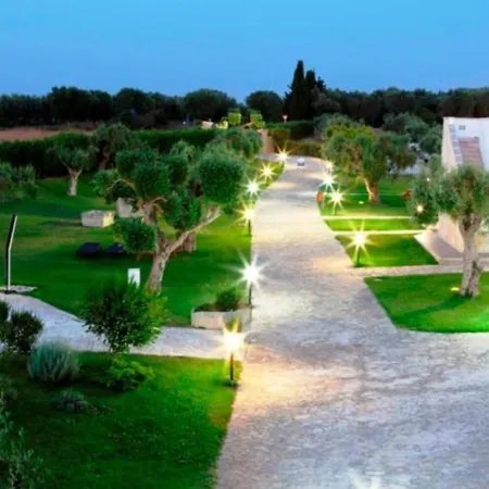 Masseria Un Posto Al Sole فندق مبيت وإفطار أوترانتو