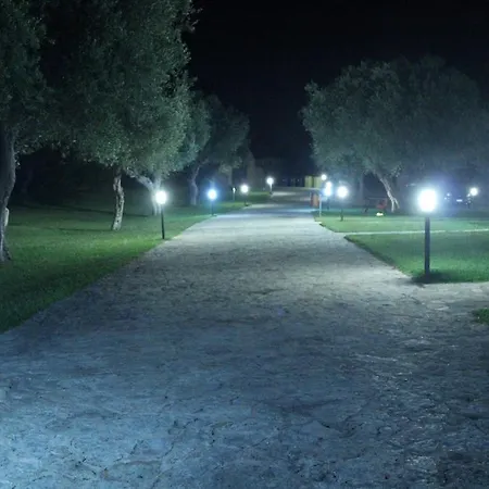 فندق مبيت وإفطار Masseria Un Posto Al Sole أوترانتو