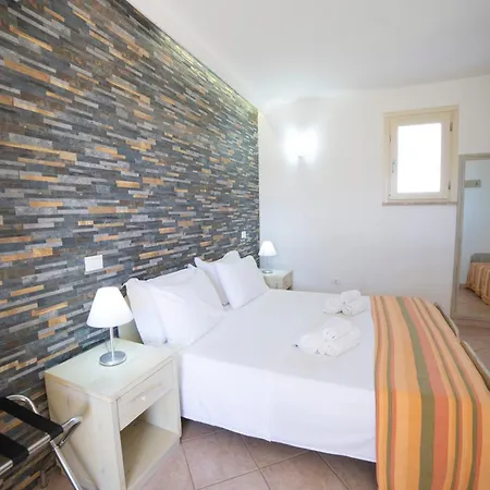 Masseria Un Posto Al Sole Bed and Breakfast Οτράντο