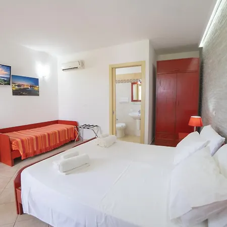 Masseria Un Posto Al Sole Bed and Breakfast 4*